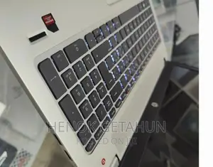 New Laptop HP Envy X360 8GB AMD A8 SSD 1T