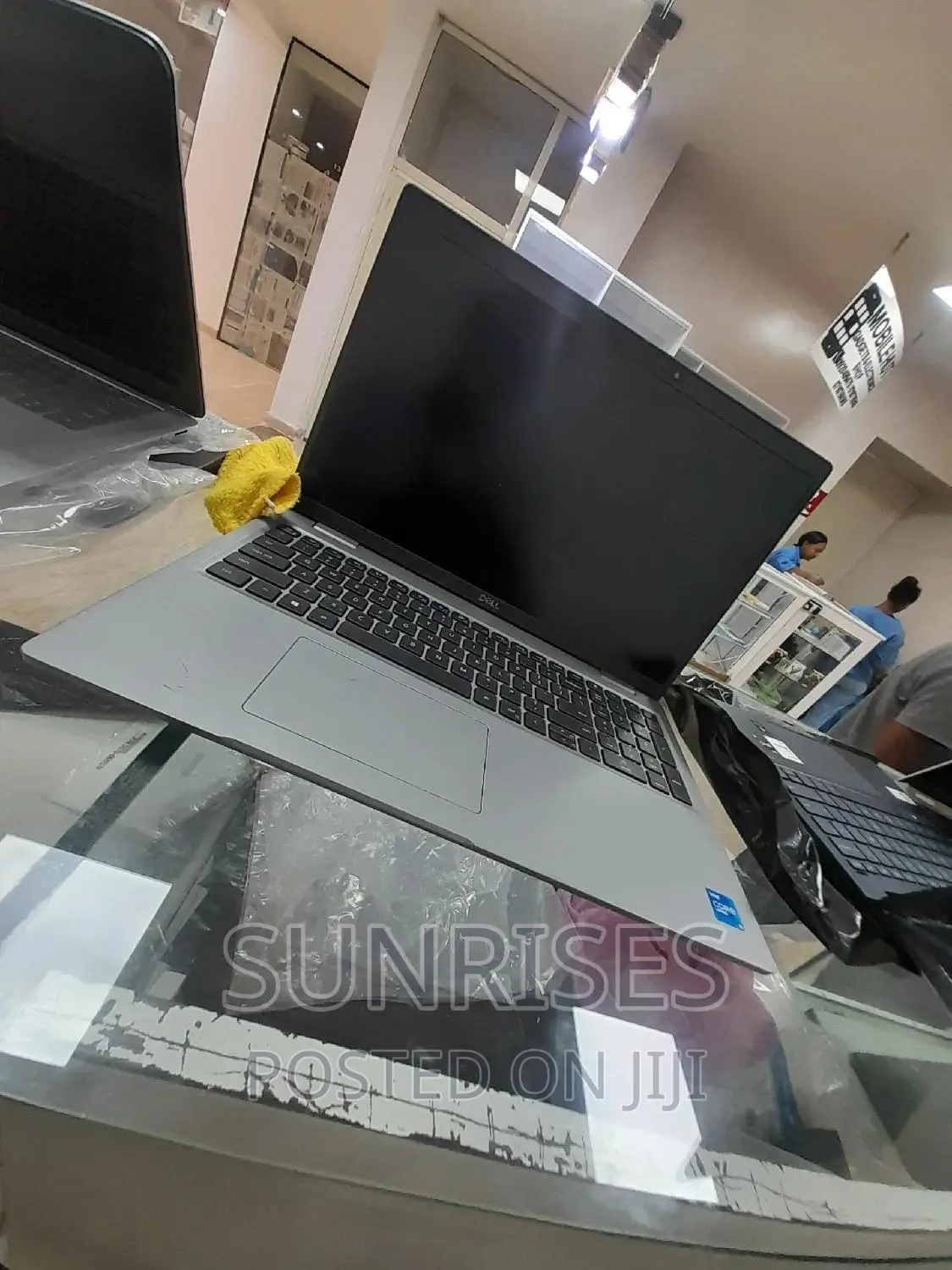 New Laptop Dell Latitude 5310 8GB Intel Core I5 SSD 512GB