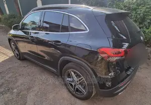 Mercedes-Benz GLA 250 2021 Black