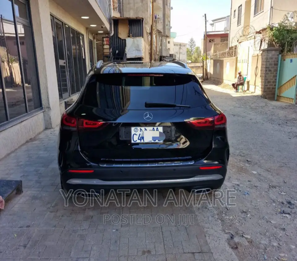 Mercedes-Benz GLA 250 2021 Black