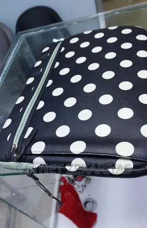 New Laptop Apple MacBook Pro 2019 32GB Intel Core I9 SSD 1T