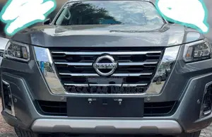 Photo - New Nissan Xterra 2023 Gray