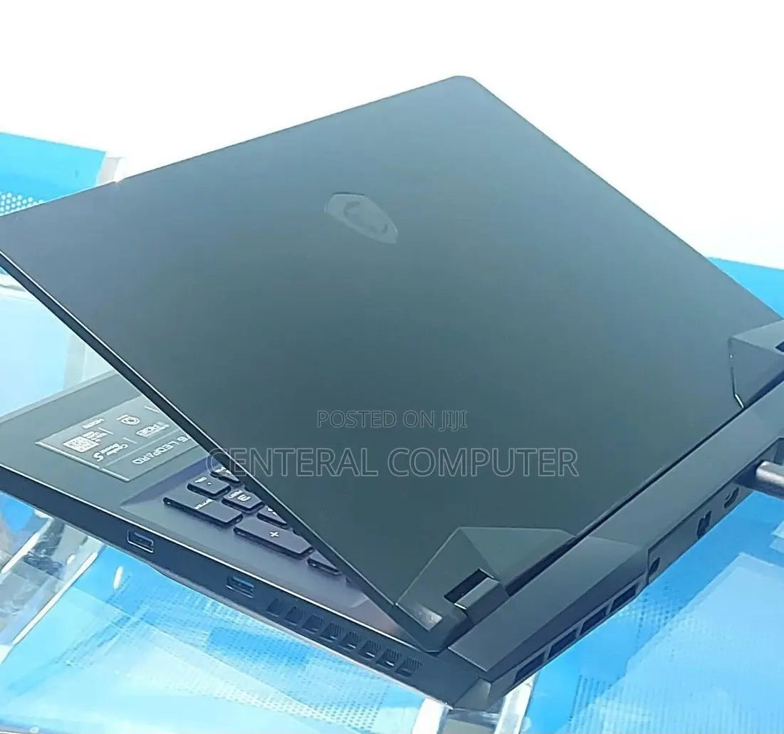 New Laptop MSI GE66 Raider 16GB Intel Core I7 SSD 1T