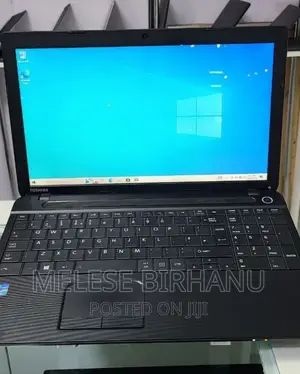 Laptop Toshiba Satellite C665 4GB Intel Core I5 HDD 500GB