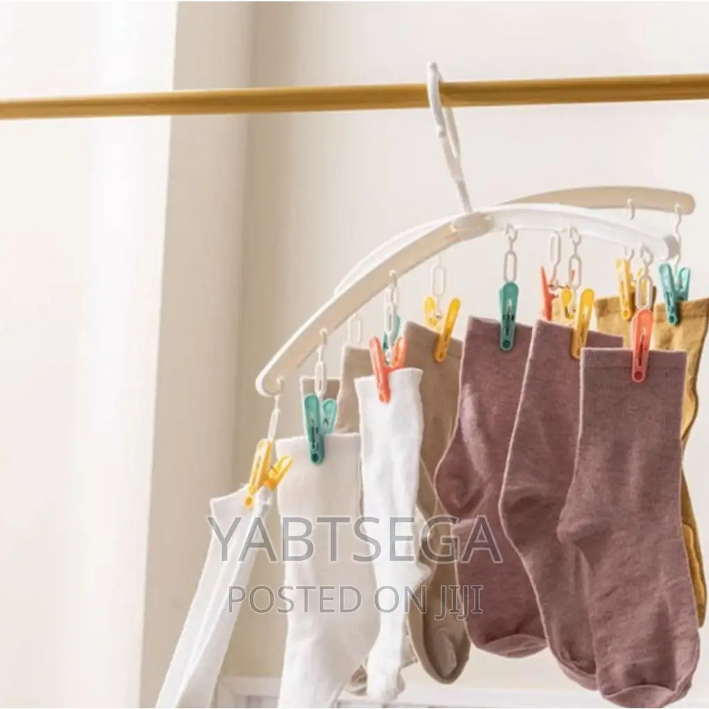 Revolving Clothes Hanger