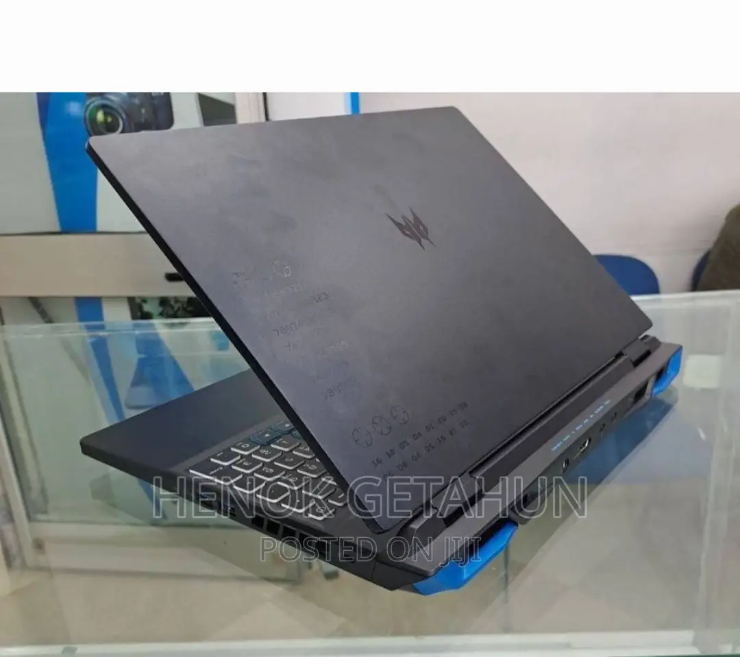 New Laptop Acer Predator Helios 300 16GB Intel Core I9 SSD 1T