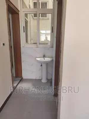 3bdrm Apartment in Apartiment, Bole for rent