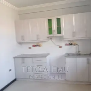 5bdrm House in የሚሸጥ ቤት ሰሚት ሰባ ሁለት, Bole for sale