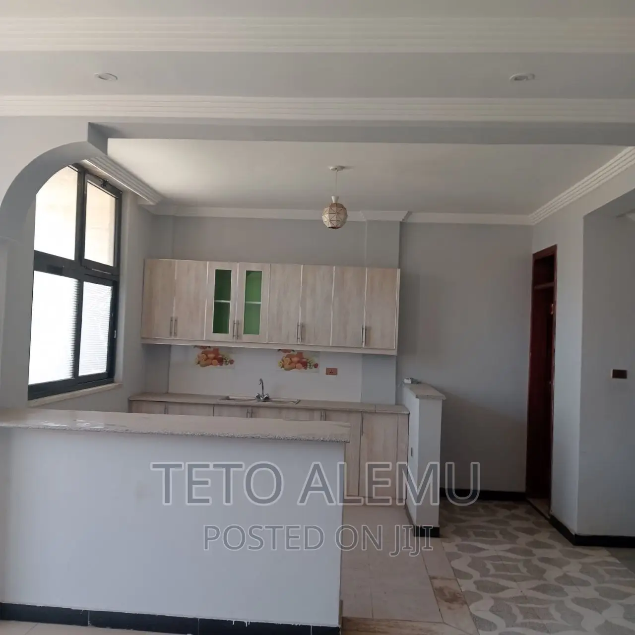 5bdrm House in የሚሸጥ ቤት ሰሚት ሰባ ሁለት, Bole for sale