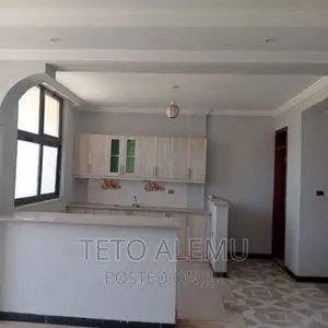 5bdrm House in የሚሸጥ ቤት ሰሚት ሰባ ሁለት, Bole for sale