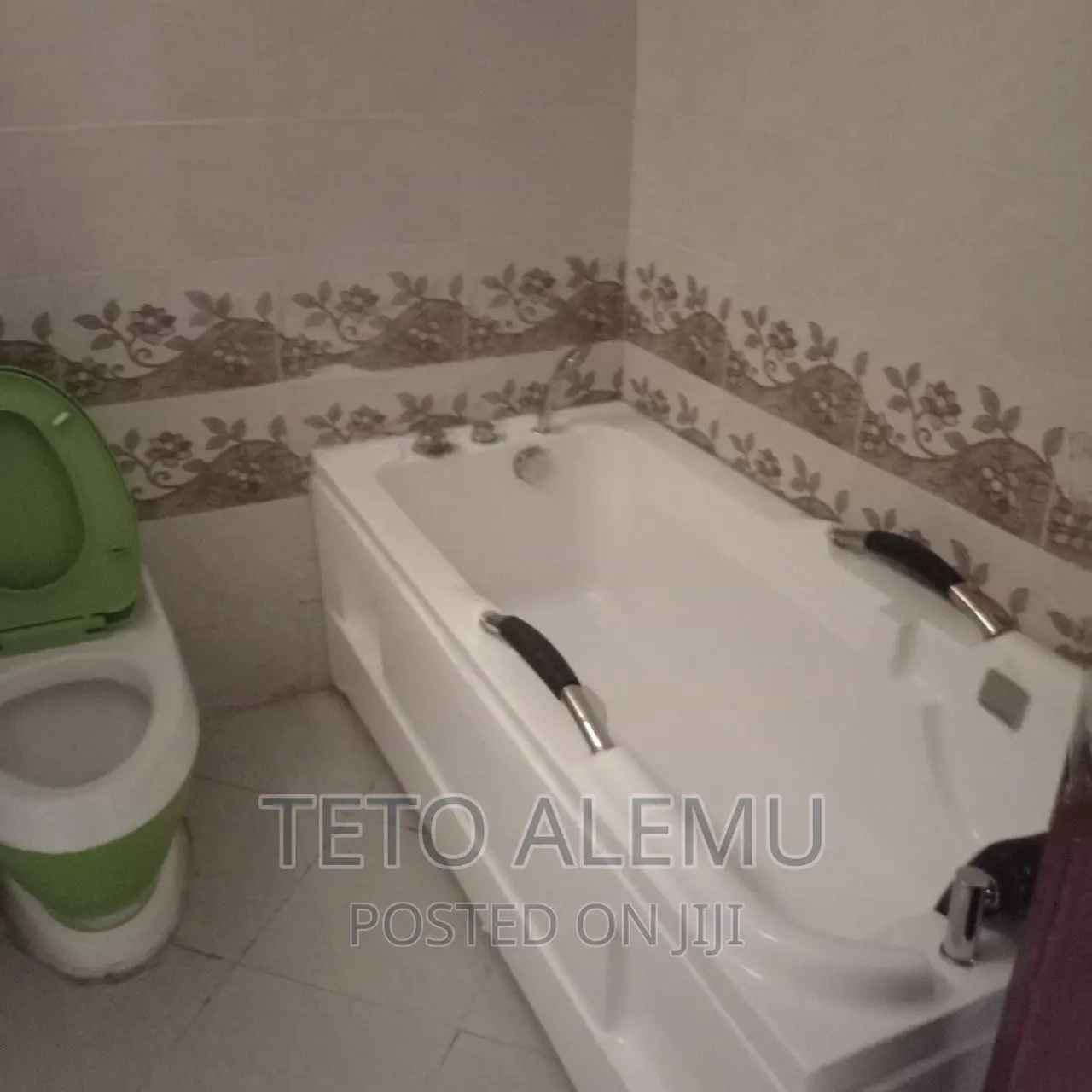 5bdrm House in የሚሸጥ ቤት ሰሚት ሰባ ሁለት, Bole for sale