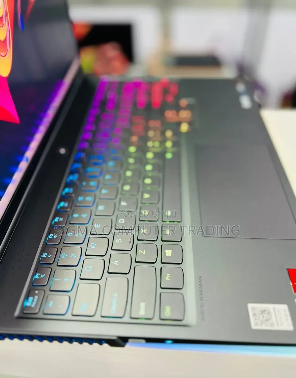 New Laptop Lenovo Legion 5 16GB AMD Ryzen 9 SSD 512GB