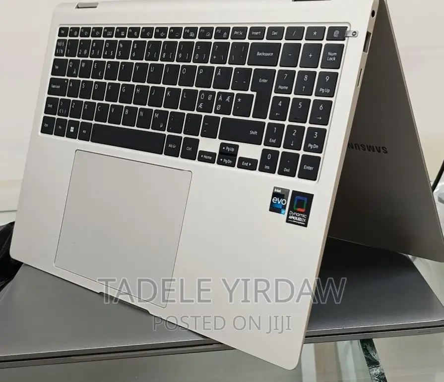 New Laptop Samsung Galaxy Book 2 16GB Intel Core I7 SSD 512GB