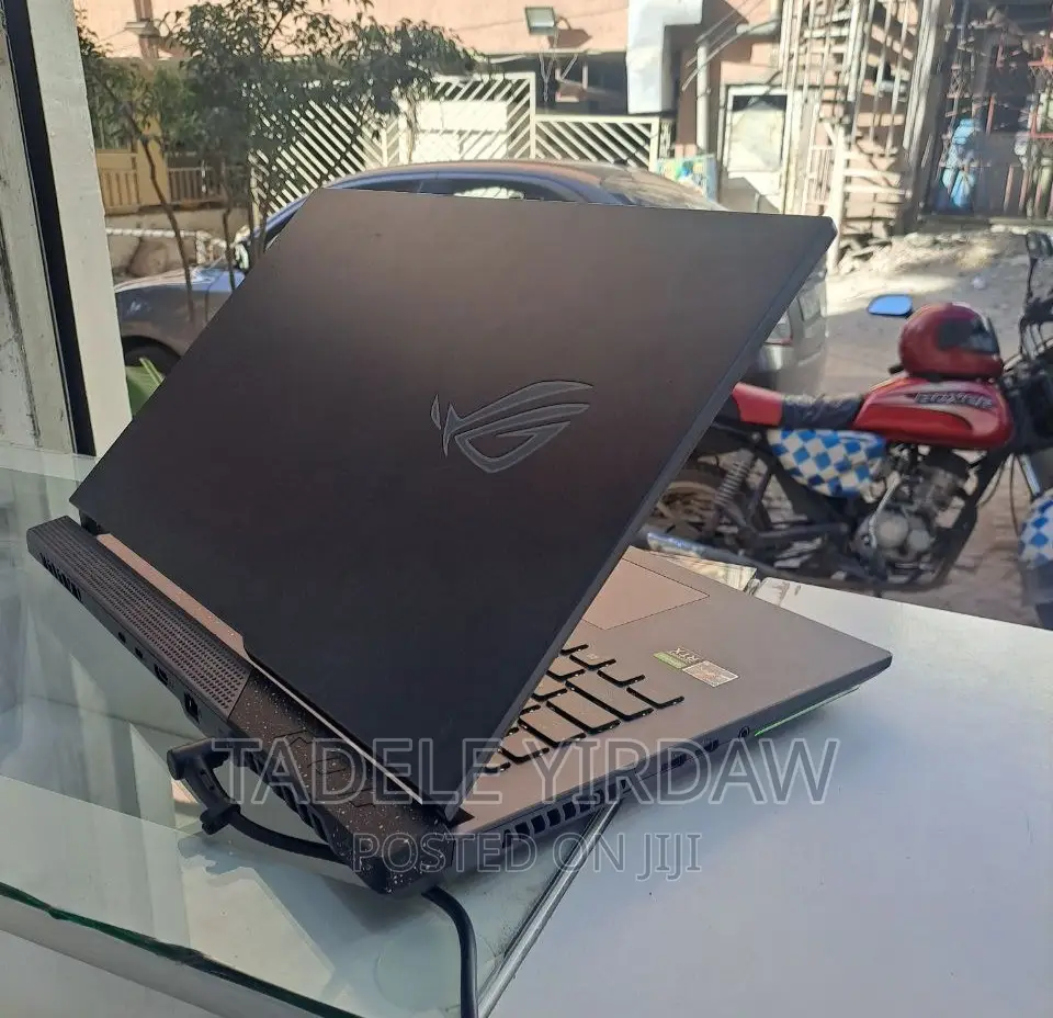 New Laptop Asus ROG Strix G15 32GB AMD Ryzen 9 SSD 1T