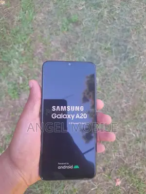 Photo - New Samsung Galaxy A20 32 GB Blue