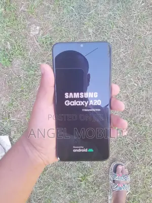 New Samsung Galaxy A20 32 GB Blue