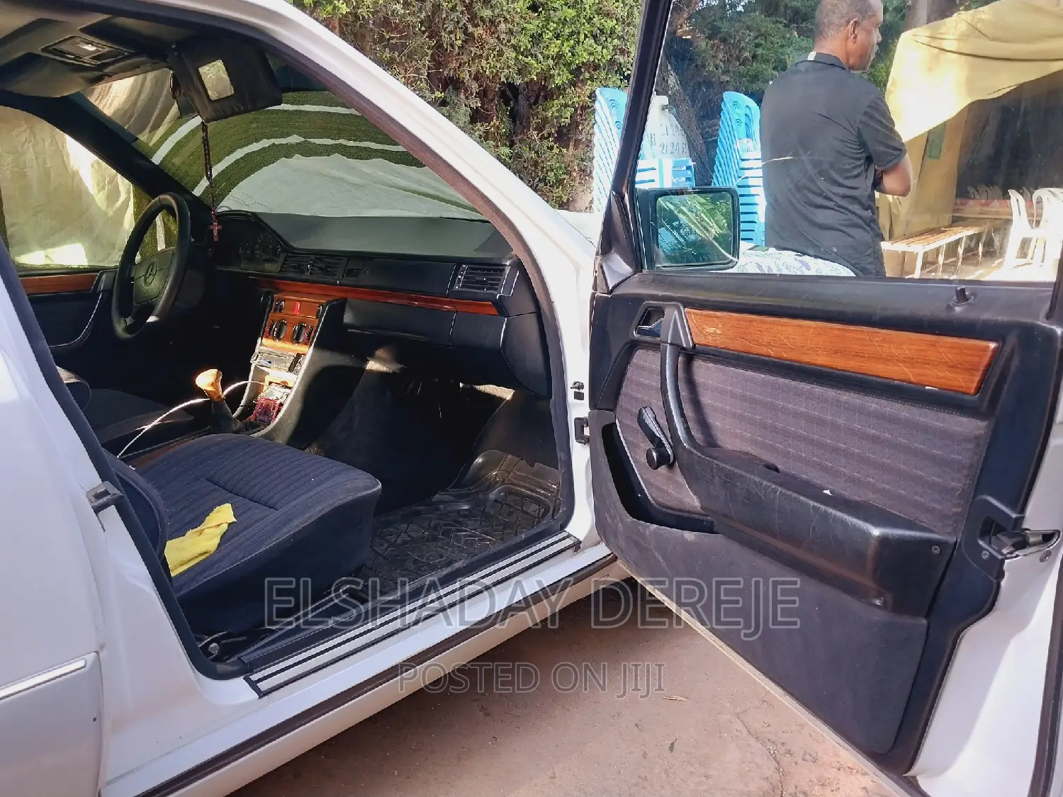 Mercedes-Benz 230E 1994 White