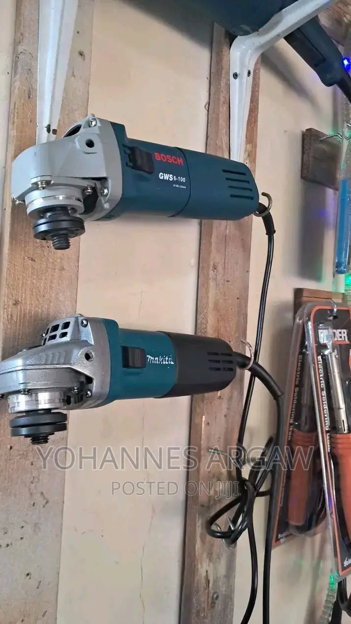 Grinder Makita 840 Watt