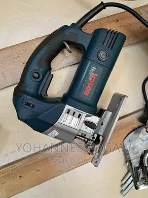 Photo - Jigsaw 800 Watt