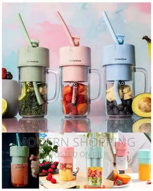 Photo - Mini Rechargeable Juicer Cup With Straw