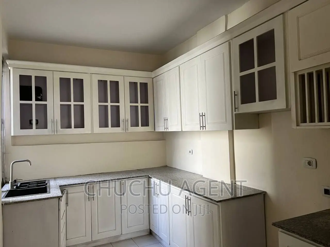 3bdrm Apartment in Bole for sale