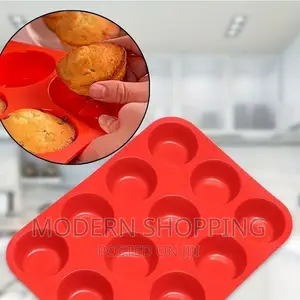 Photo - 12 Cup Baking Silicon Mold