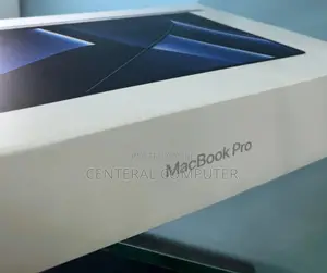 New Laptop Apple MacBook Pro 2022 M2 16GB Apple M2 SSD 512GB