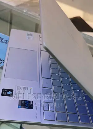 Photo - New Laptop HP Envy 13 16GB Intel Core i5 SSD 512GB