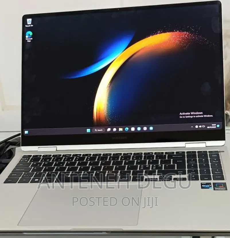 New Samsung Galaxy Book3 Pro 360 16" 16GB Intel Core I7 SSD 512GB