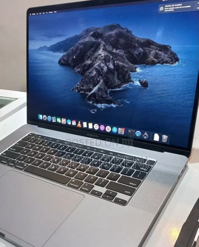 New Laptop Apple MacBook Pro 2019 16GB SSD 512GB