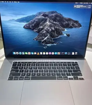 New Laptop Apple MacBook Pro 2019 16GB SSD 512GB