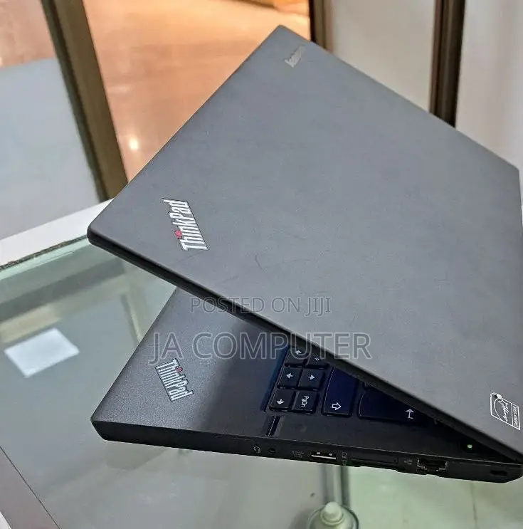 Laptop Lenovo ThinkPad X250 4GB Intel Core i5 SSD 500GB