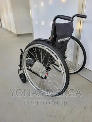 Normal Wheelchair Royce20 Awc Light Weight Travel Wheelchair