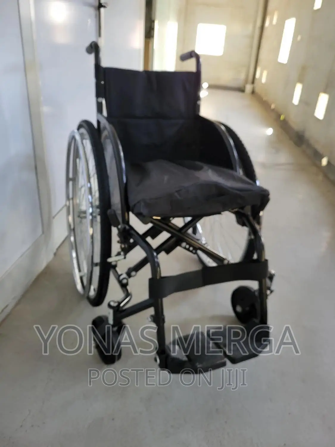 FC Folding Wheelchair - Cushion Seat Wheelchair/Hospital