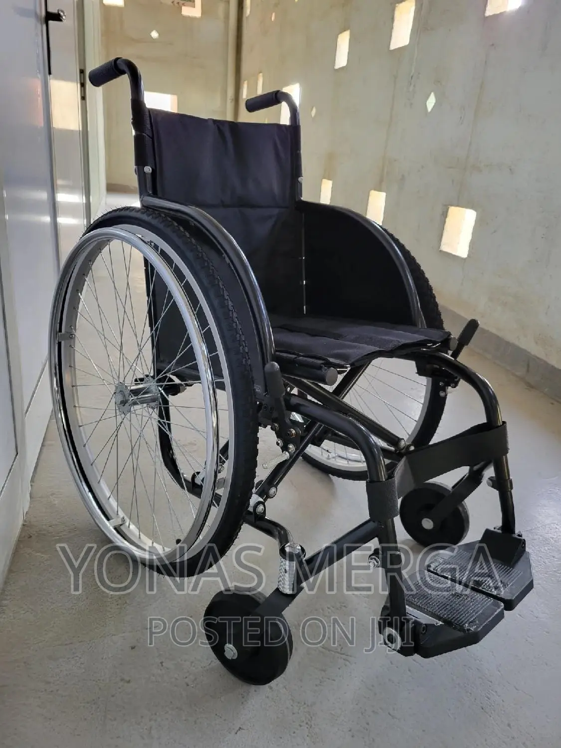 FC Folding Wheelchair - Cushion Seat Wheelchair/Hospital