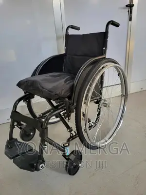 New Wheelchiar Portable Black Can Load 150kg Push Type Adult