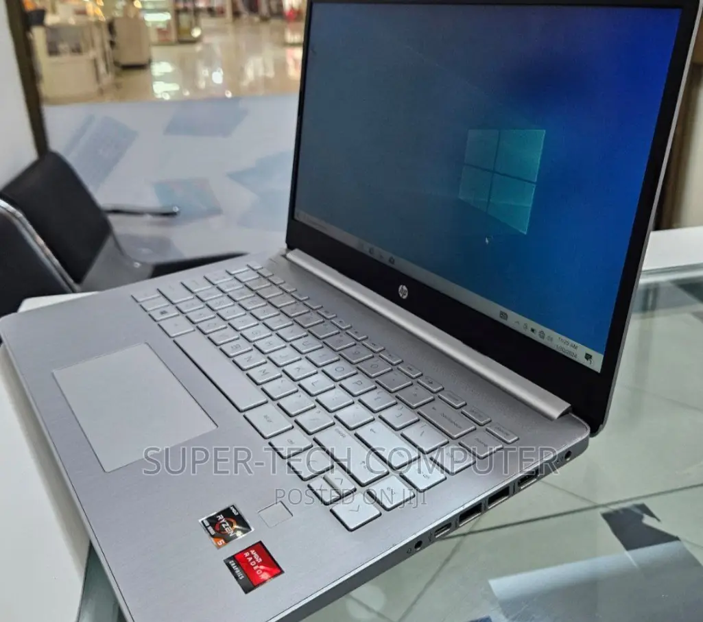 New Laptop HP Stream Notebook 8GB AMD Ryzen 5 SSD 256GB