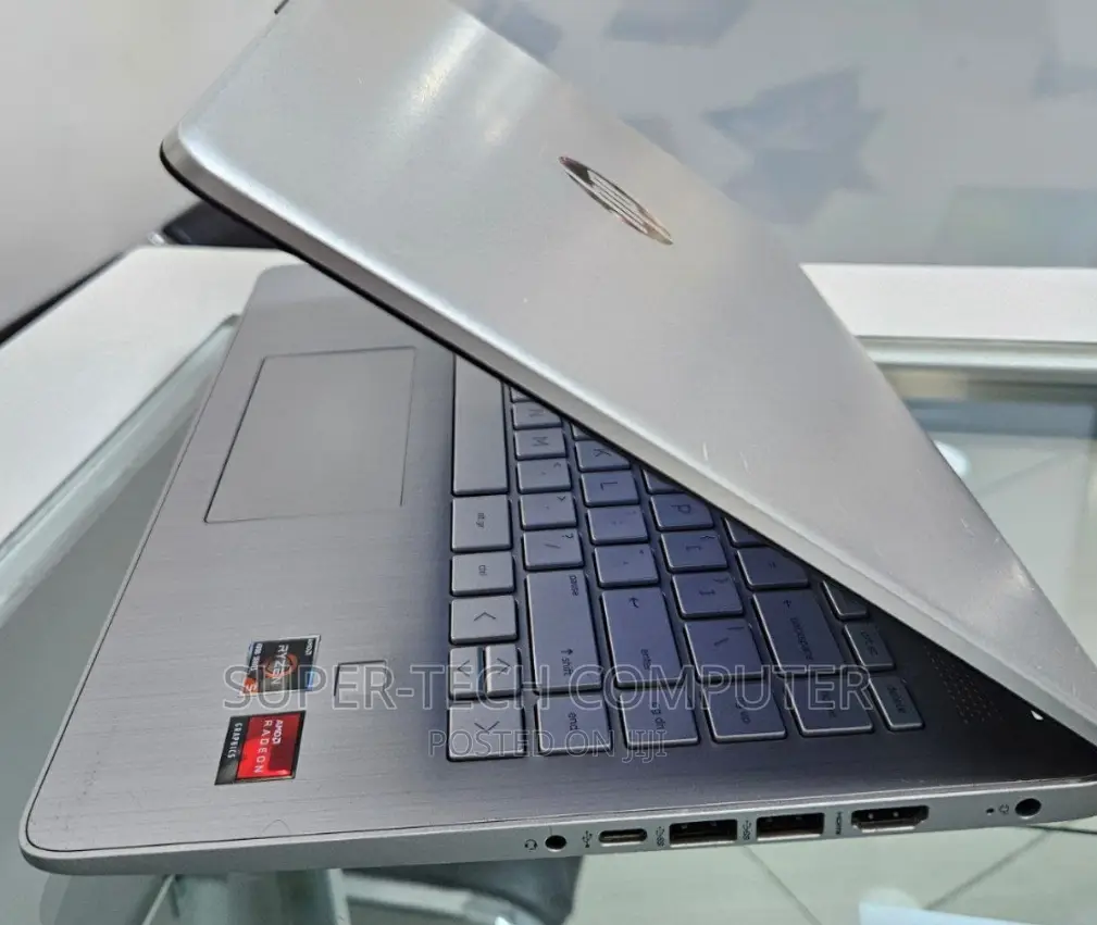 New Laptop HP Stream Notebook 8GB AMD Ryzen 5 SSD 256GB