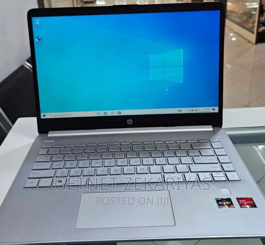 New Laptop HP Stream Notebook 8GB AMD Ryzen 5 SSD 256GB
