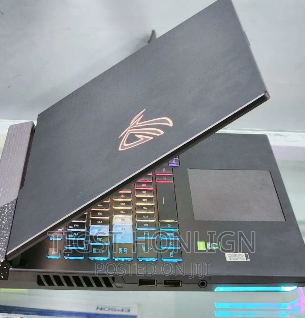 New Laptop Asus ROG Strix G15 16GB AMD Ryzen 7 SSD 1T