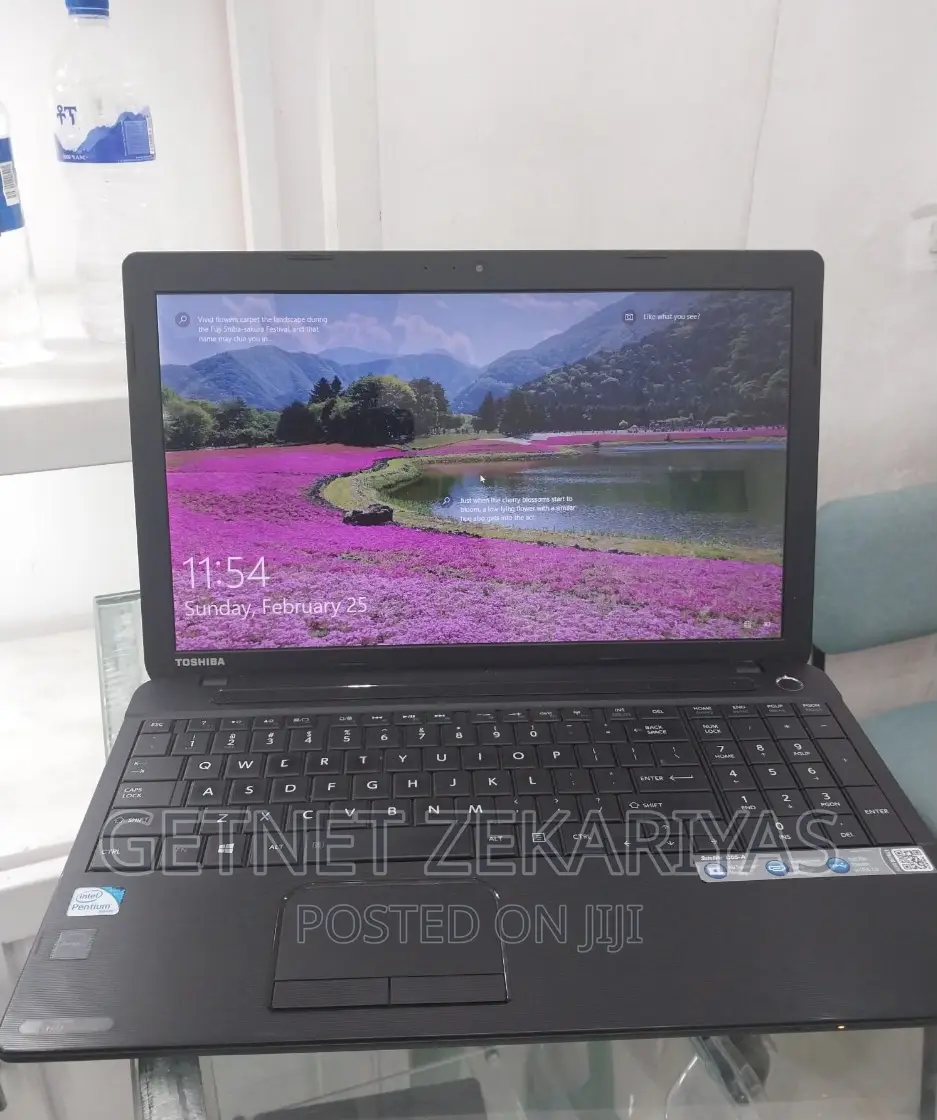 New Laptop Toshiba Satellite A350 4GB Intel Celeron SSD 320GB