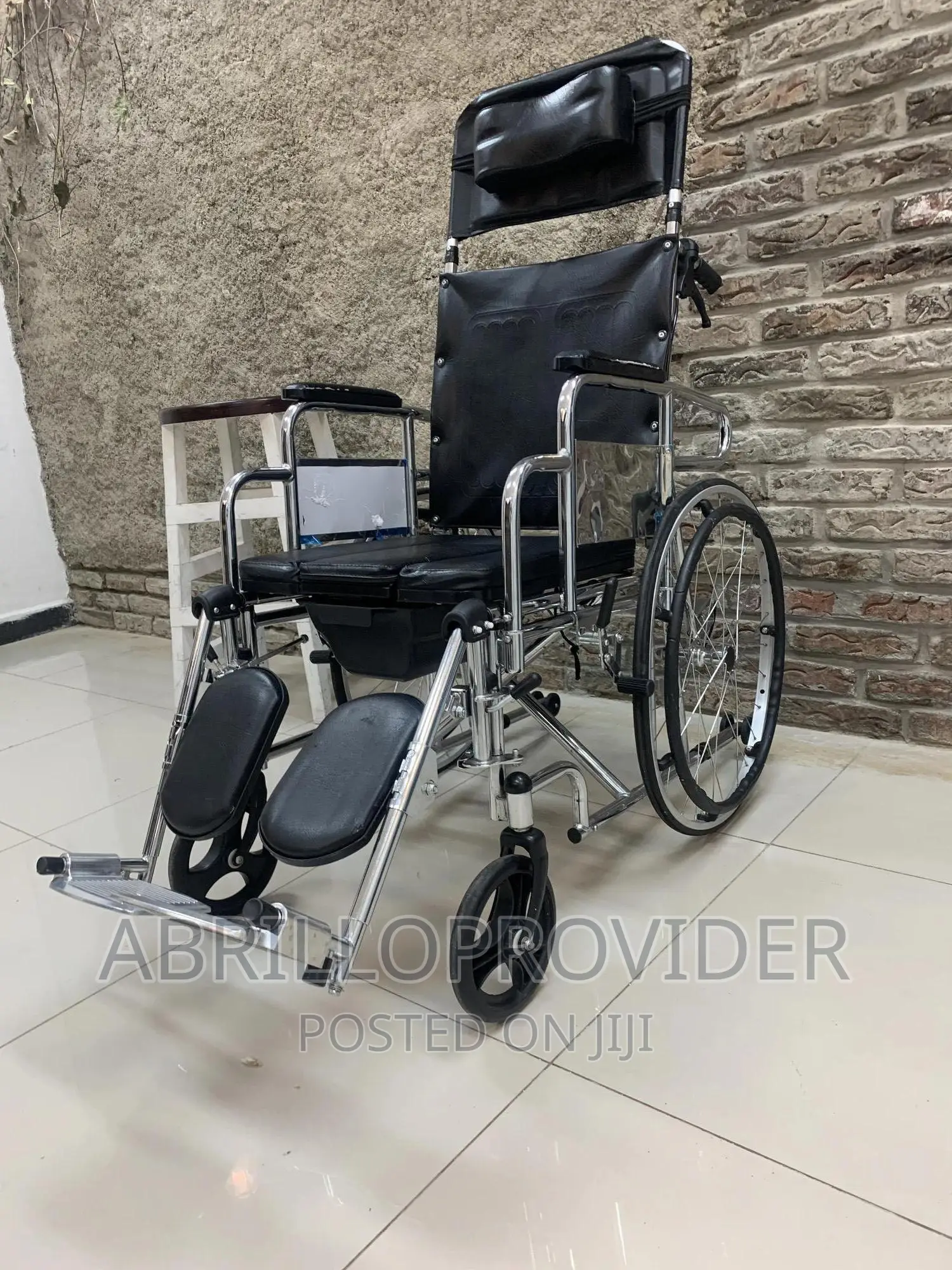Reclinig Wheelchair|Slightly Used|Wheelchair|Wheelchair|Whee