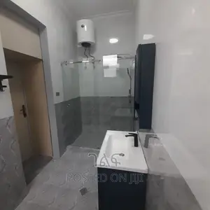 3bdrm Villa in ፊጋ አካባቢ በጣም ማራኪ ቪላ, Bole for sale