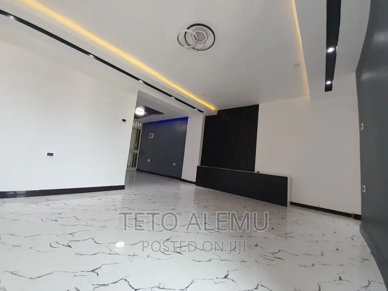 6bdrm House in የሚሸጥ ቤት ፌጋ, Bole for sale