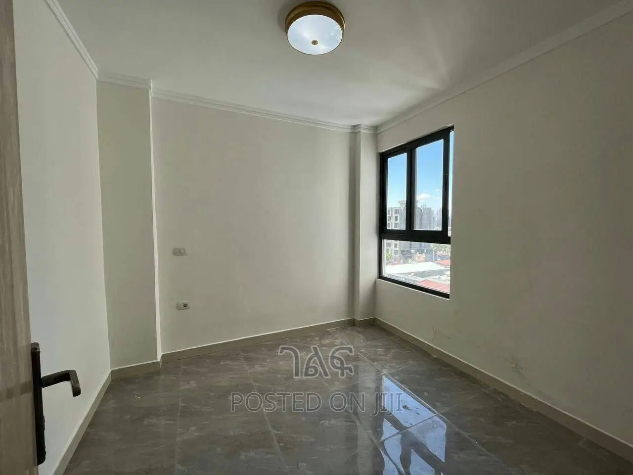 20bdrm Apartment in መገናኛ አካባቢ ቅንጡ, Yeka for sale