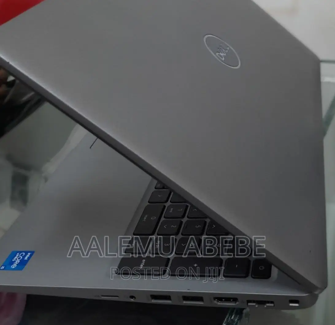 New Laptop Dell Latitude 5529 16GB Intel Core I5 SSD 512GB