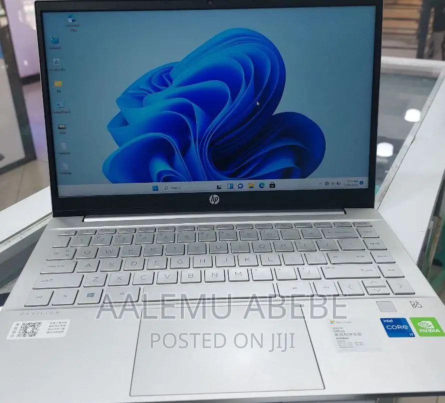 New Laptop HP Pavilion 14 16GB Intel Core I7 SSD 512GB