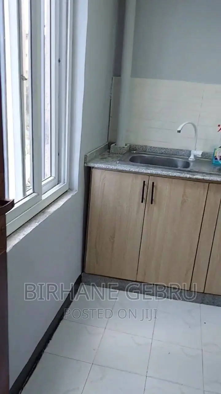 3bdrm Apartment in Apartiment, Bole for rent