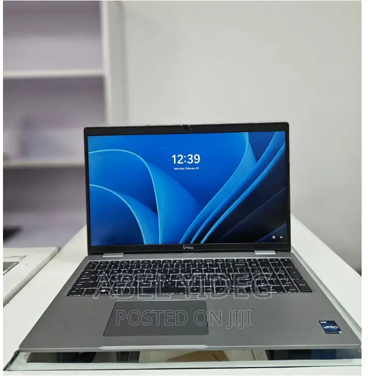 New Laptop Dell 16GB Intel Core I7 SSD 512GB