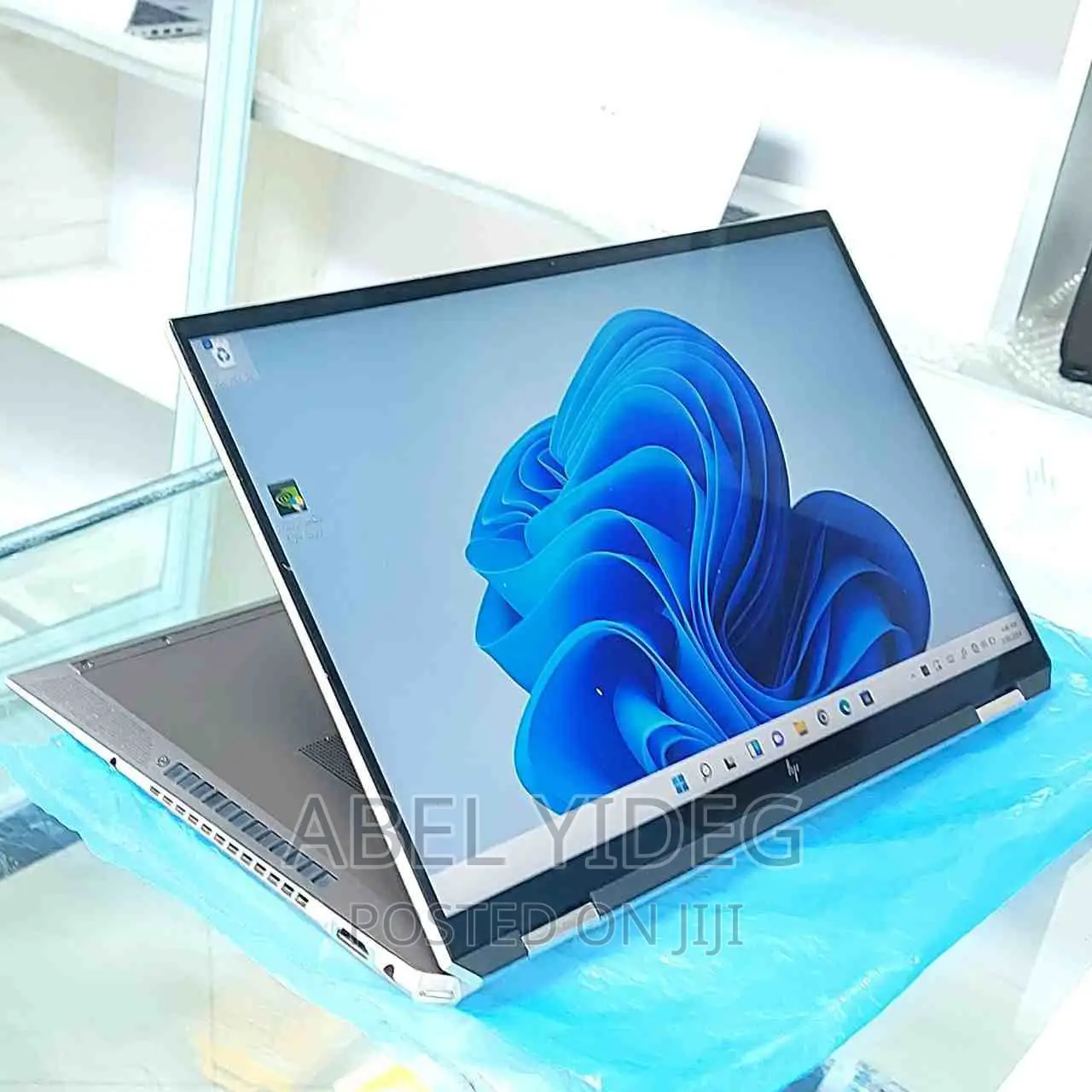 New Laptop HP Spectre X360 16GB Intel Core I7 SSD 512GB